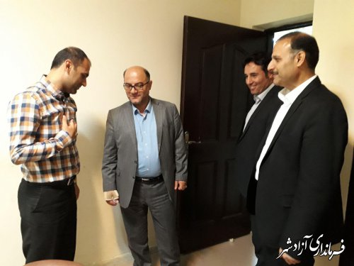 بازدید فرماندار شهرستان آزادشهر از مرکز آموزش فنی و حرفه ای شهرستان به مناسبت هفته ملی مهارت