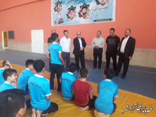 با حضور فرماندار شهرستان آزادشهر و نماینده مردم در مجلس شورای اسلامی: بدرقه کشتی گیران شهرستان آزادشهر به مسابقات قهرمانی کشور