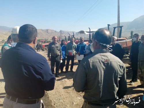 بازدید ۴۰ دستگاه تراکتور توسط پلیس راهور در راستای طرح پلاک‌گذاری ماشین‌آلات کشاورزی